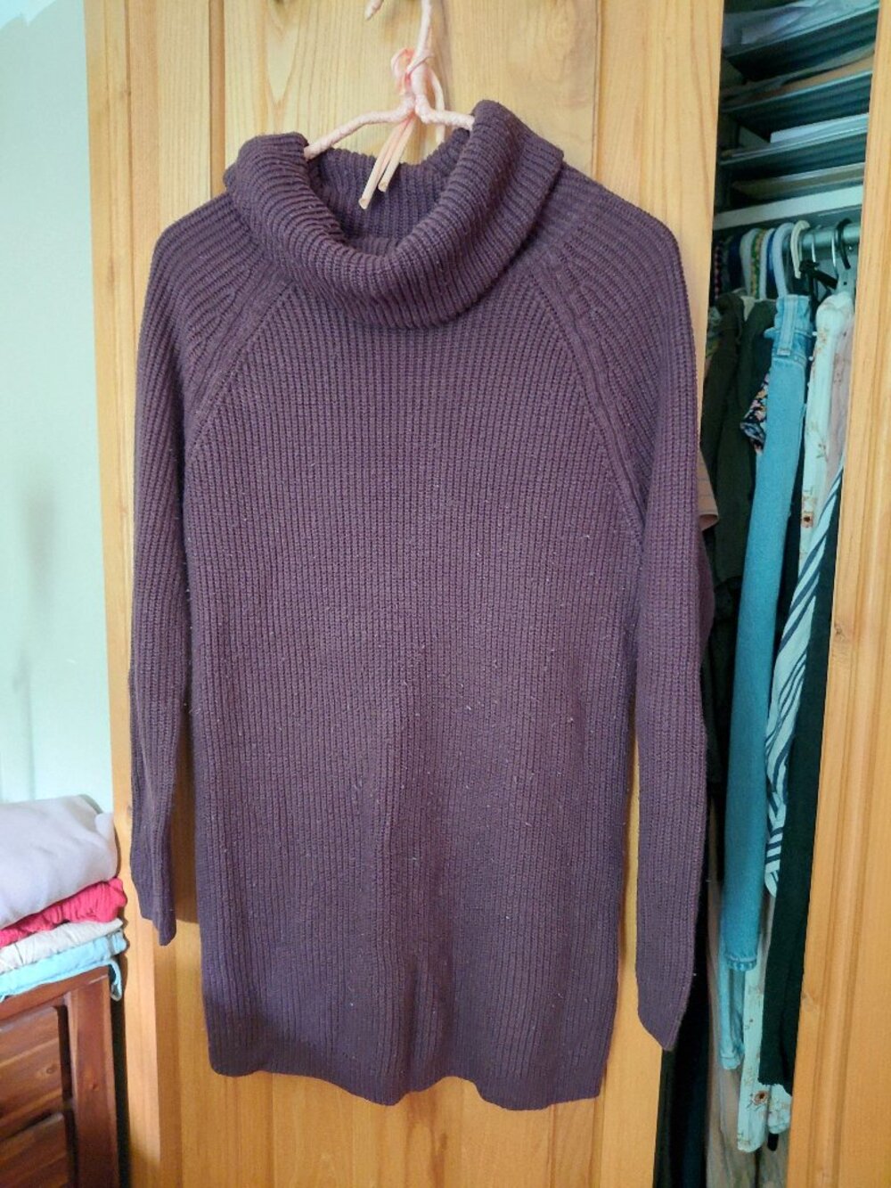 Dynamite long turtleneck XS burgundy